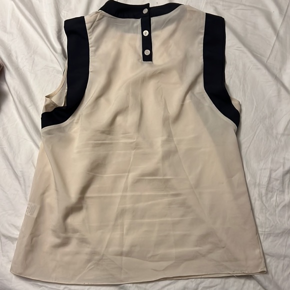 Navy and cream sleeveless blouse size Medium - Picture 3 of 4